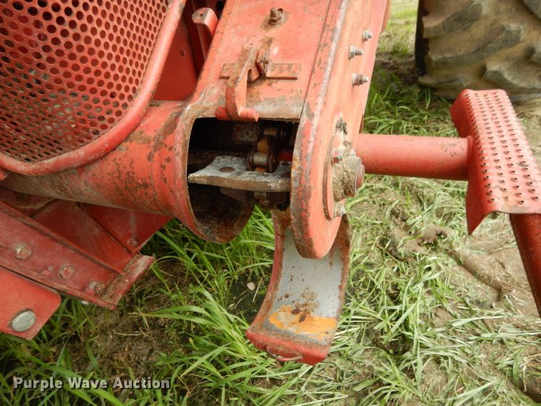 image for item II9640 1998 Case IH 2388  RWA combine