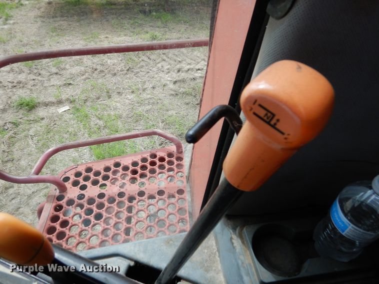 image for item II9640 1998 Case IH 2388  RWA combine