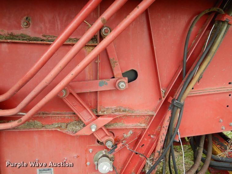 image for item II9641 1993 Case IH 1688  RWA combine