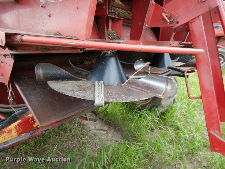 image for item II9641 1993 Case IH 1688  RWA combine