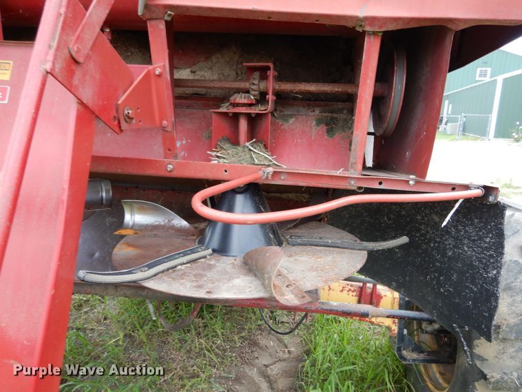 image for item II9641 1993 Case IH 1688  RWA combine