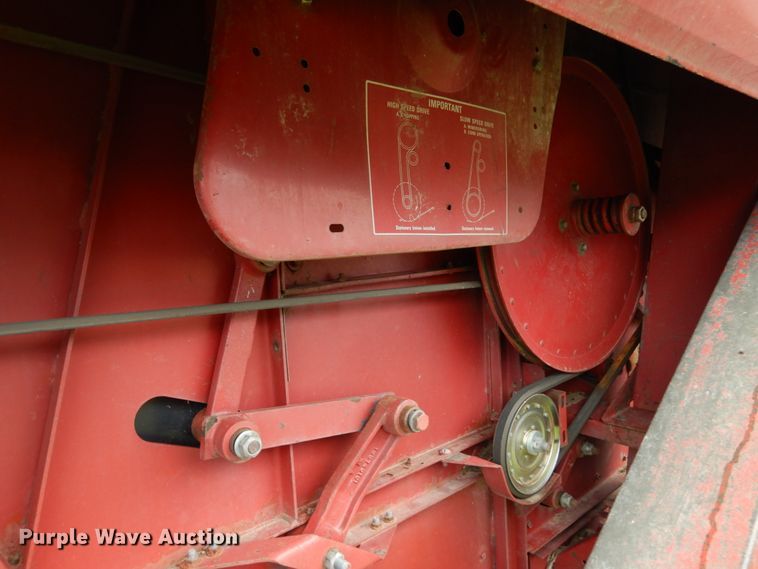 image for item II9641 1993 Case IH 1688  RWA combine