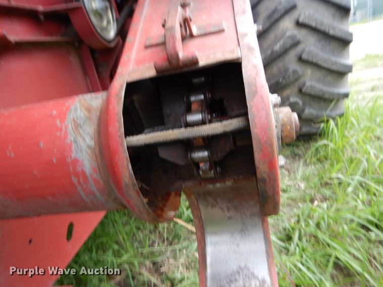 image for item II9641 1993 Case IH 1688  RWA combine