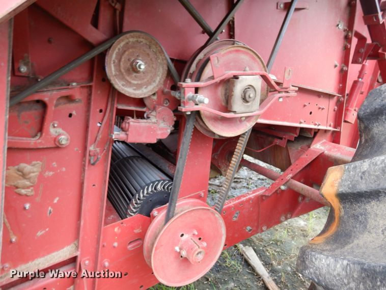 image for item II9641 1993 Case IH 1688  RWA combine