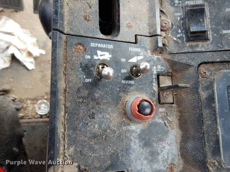 image for item II9641 1993 Case IH 1688  RWA combine