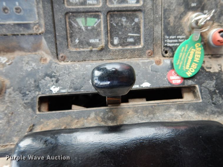 image for item II9641 1993 Case IH 1688  RWA combine