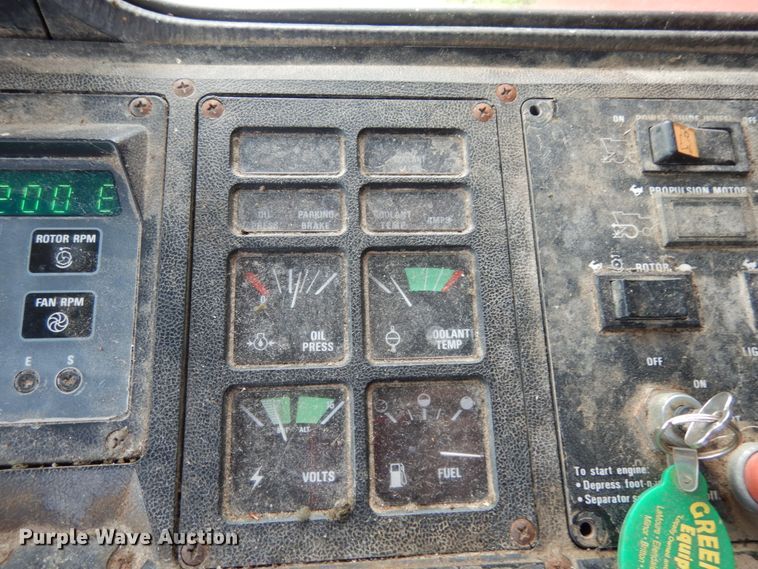 image for item II9641 1993 Case IH 1688  RWA combine