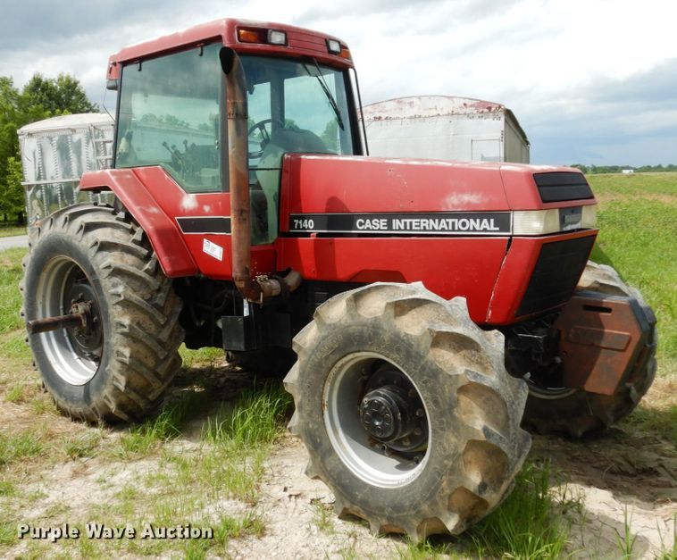 image for item II9642 Case IH 7140  MFWD tractor