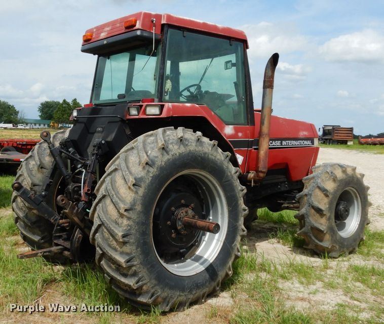image for item II9642 Case IH 7140  MFWD tractor