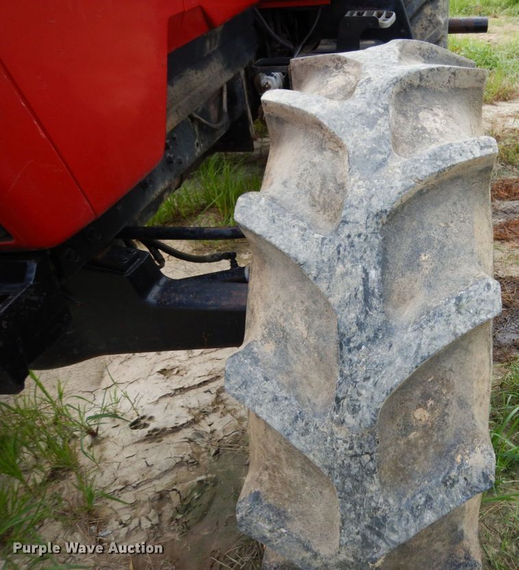 image for item II9642 Case IH 7140  MFWD tractor