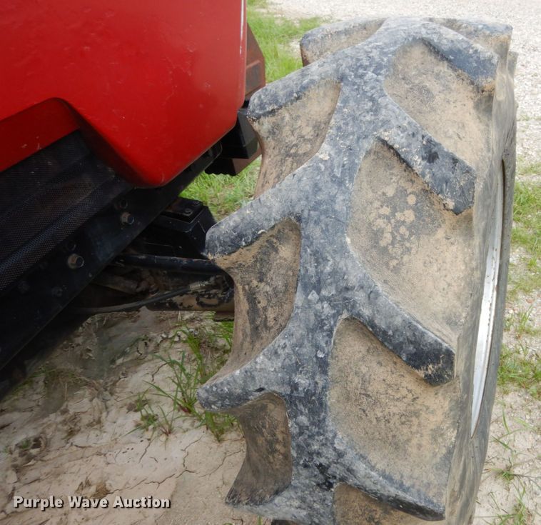 image for item II9642 Case IH 7140  MFWD tractor