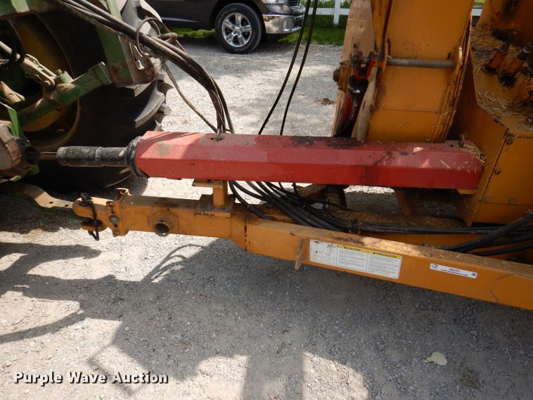 image for item IN9761 HayBuster 2564  bale processor