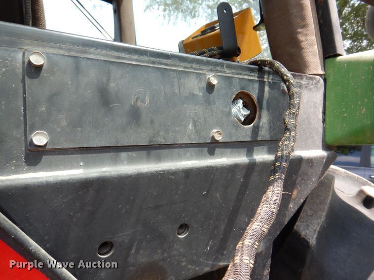 image for item IN9761 HayBuster 2564  bale processor