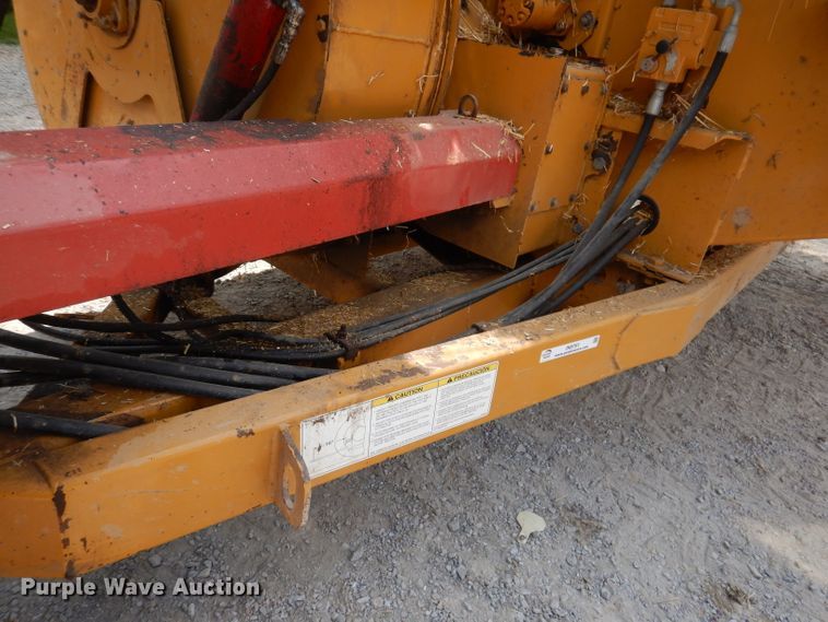 image for item IN9761 HayBuster 2564  bale processor