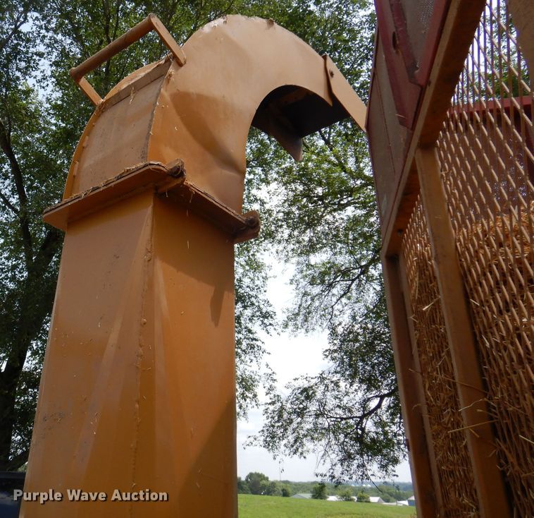 image for item IN9761 HayBuster 2564  bale processor