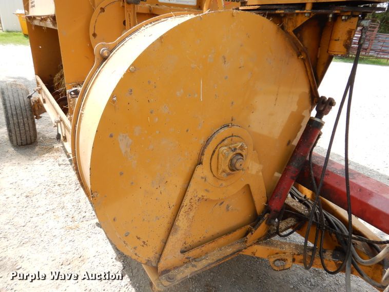 image for item IN9761 HayBuster 2564  bale processor