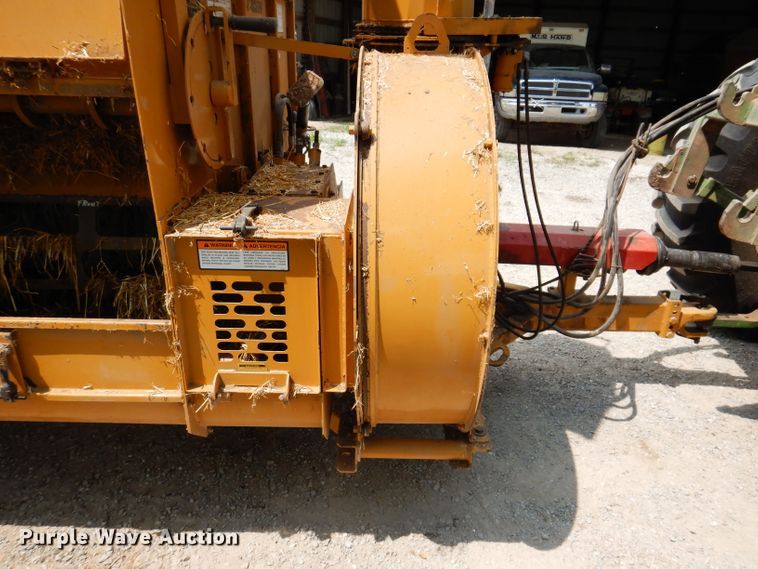 image for item IN9761 HayBuster 2564  bale processor