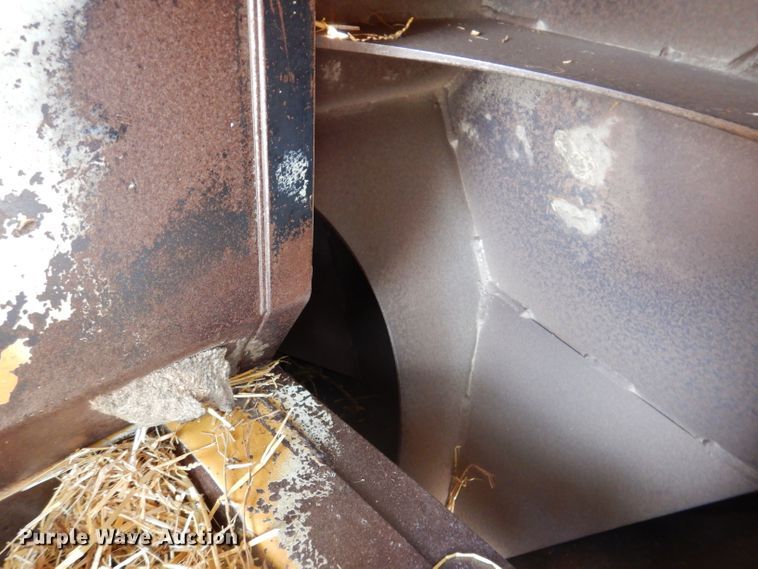 image for item IN9761 HayBuster 2564  bale processor