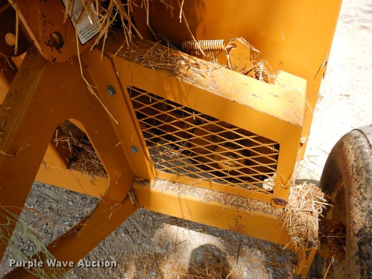 image for item IN9761 HayBuster 2564  bale processor