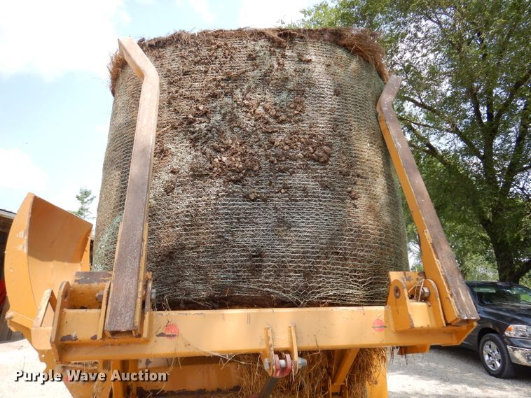 image for item IN9761 HayBuster 2564  bale processor