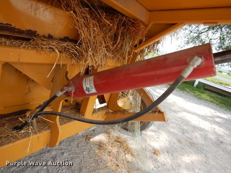 image for item IN9761 HayBuster 2564  bale processor