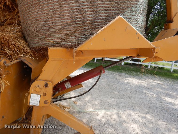 image for item IN9761 HayBuster 2564  bale processor