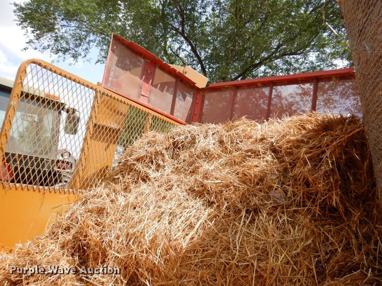 image for item IN9761 HayBuster 2564  bale processor
