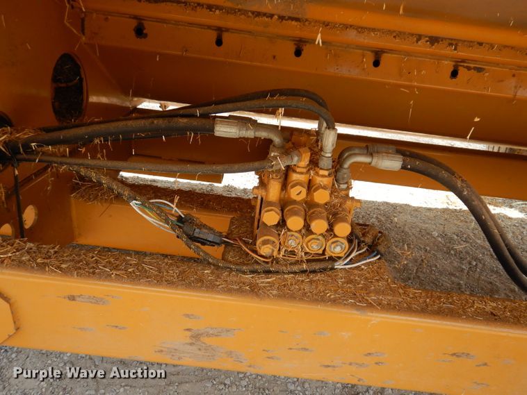 image for item IN9761 HayBuster 2564  bale processor