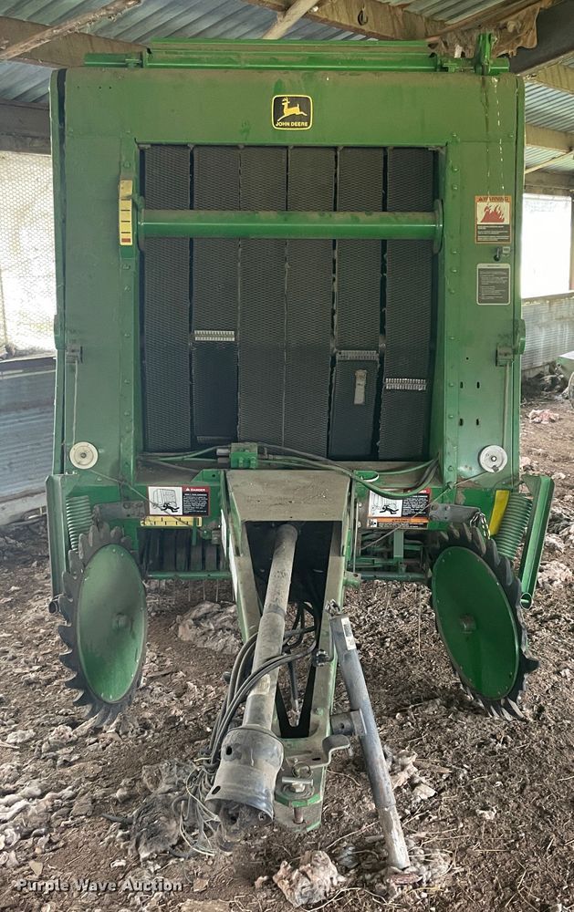 image for item IR9528 John Deere 457  round baler
