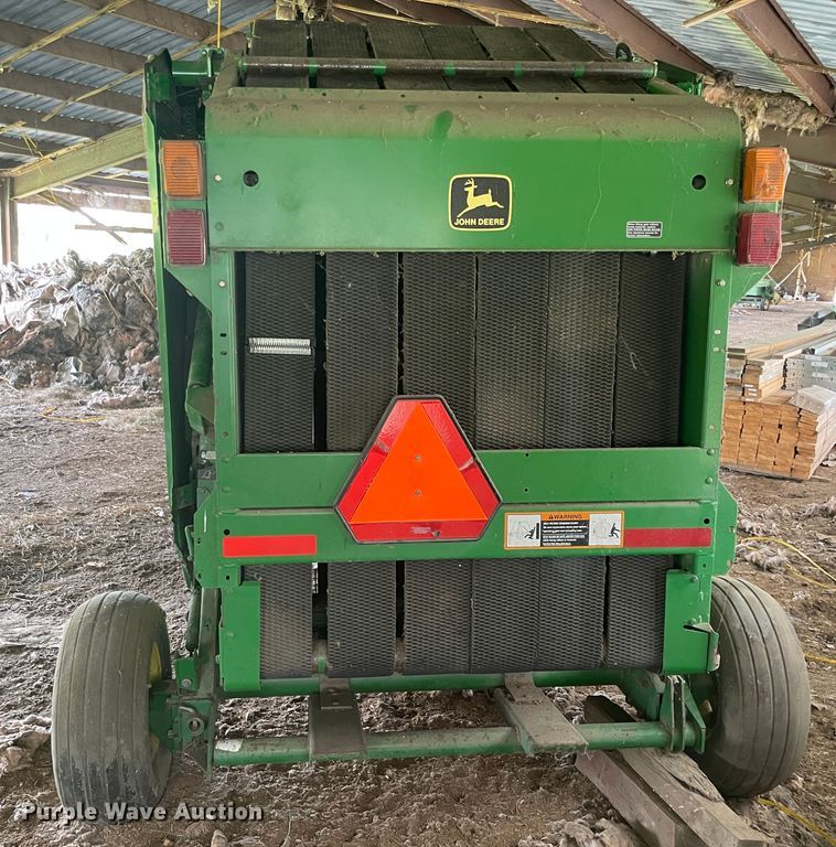 image for item IR9528 John Deere 457  round baler