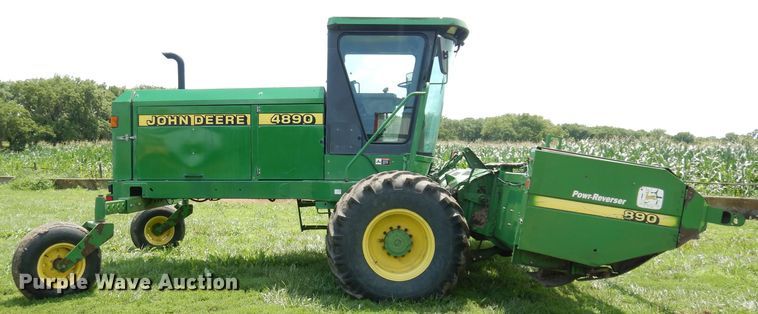 image for item IW9914 1998 John Deere 4890  windrower