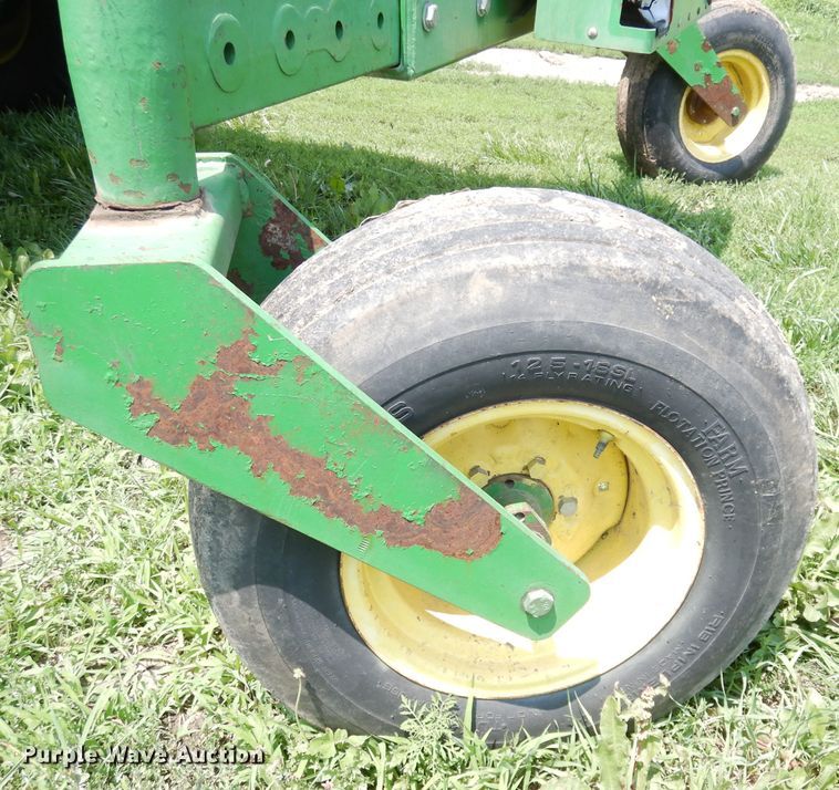 image for item IW9914 1998 John Deere 4890  windrower