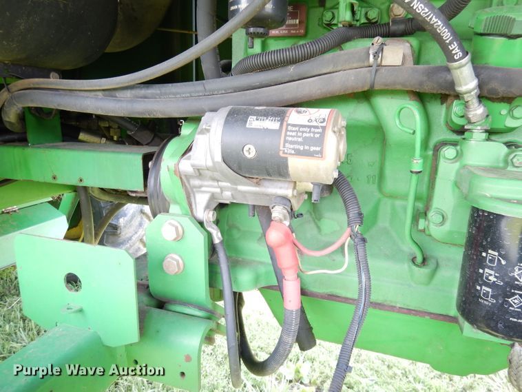 image for item IW9914 1998 John Deere 4890  windrower
