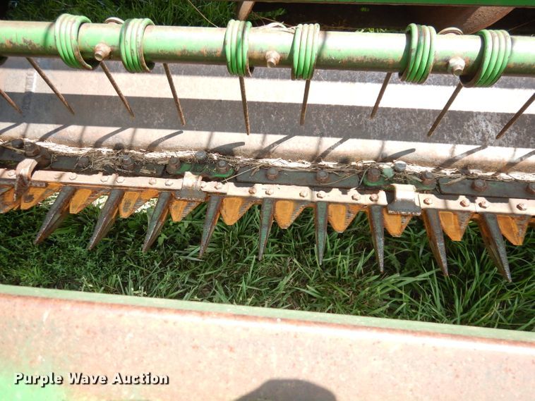 image for item IW9914 1998 John Deere 4890  windrower