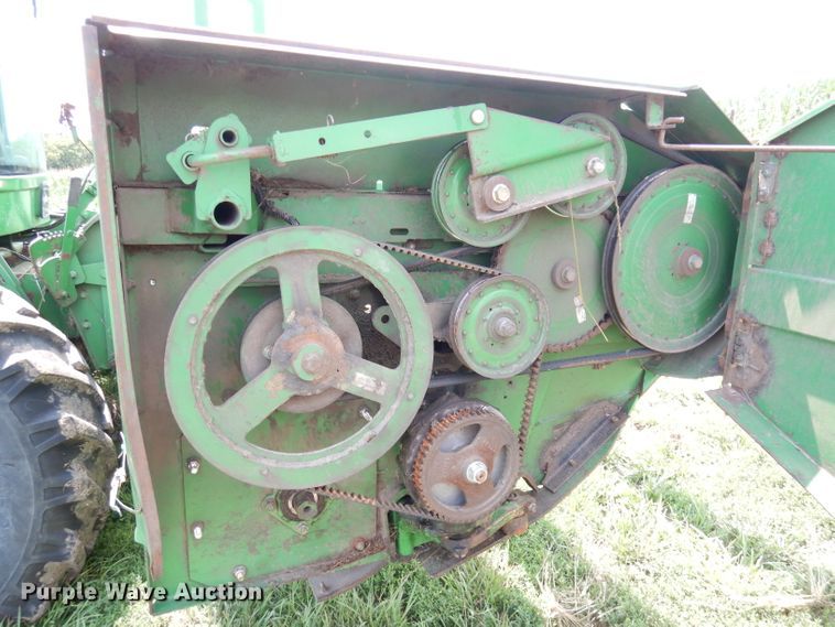 image for item IW9914 1998 John Deere 4890  windrower