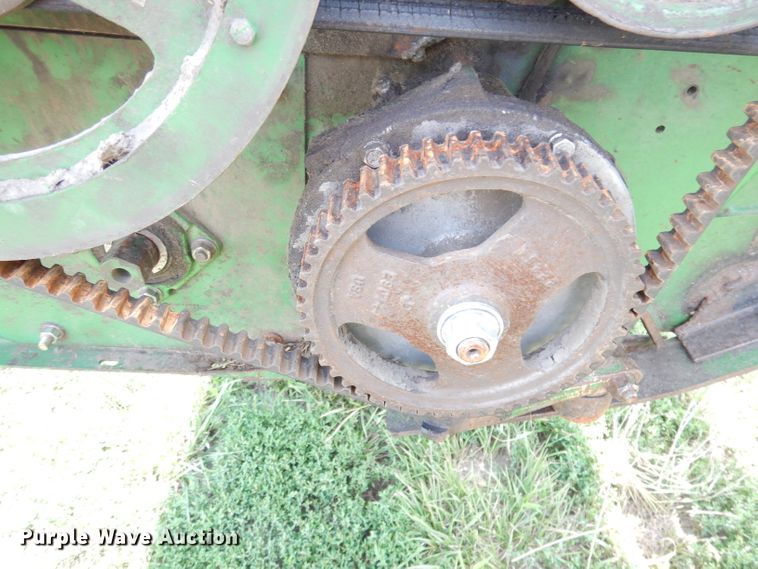 image for item IW9914 1998 John Deere 4890  windrower