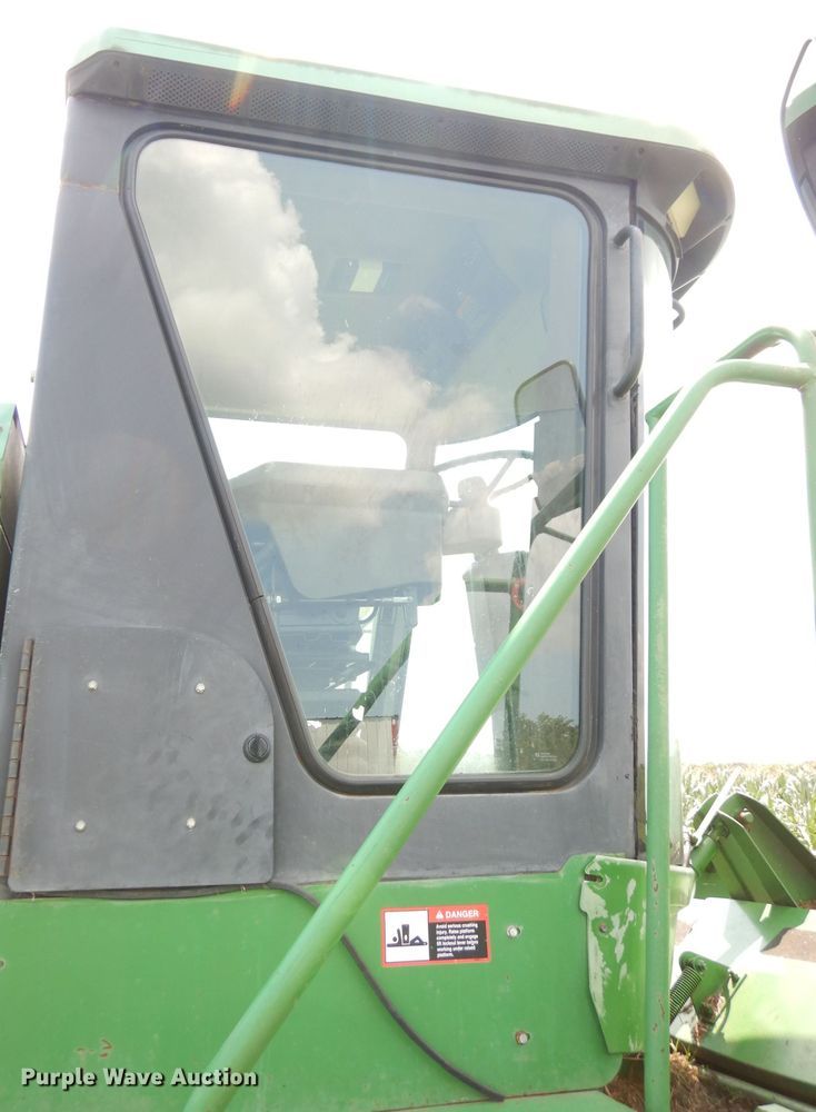 image for item IW9914 1998 John Deere 4890  windrower