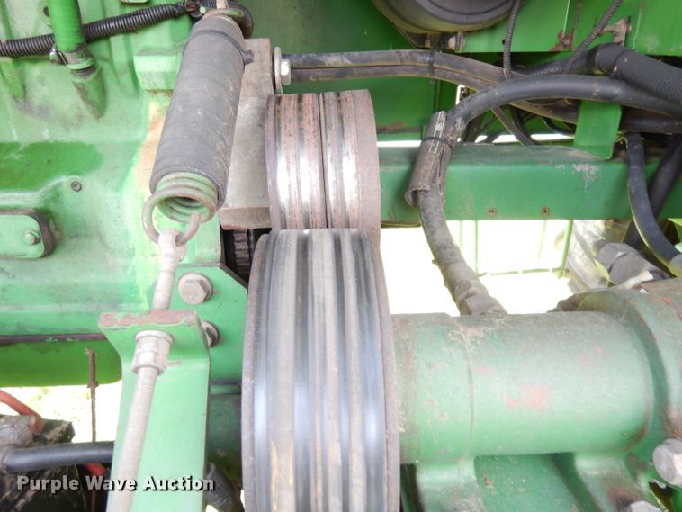 image for item IW9914 1998 John Deere 4890  windrower
