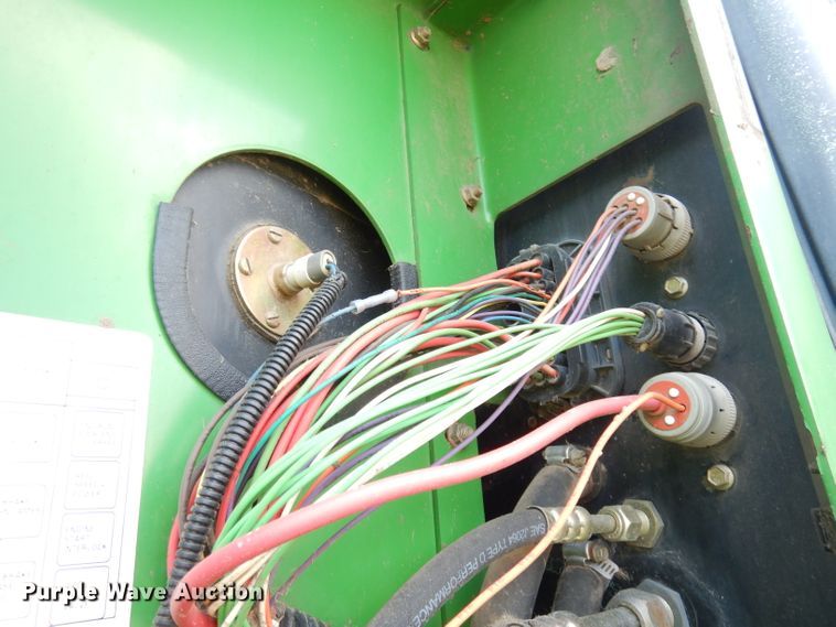 image for item IW9914 1998 John Deere 4890  windrower