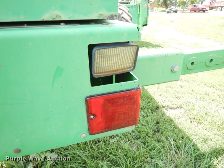 image for item IW9914 1998 John Deere 4890  windrower