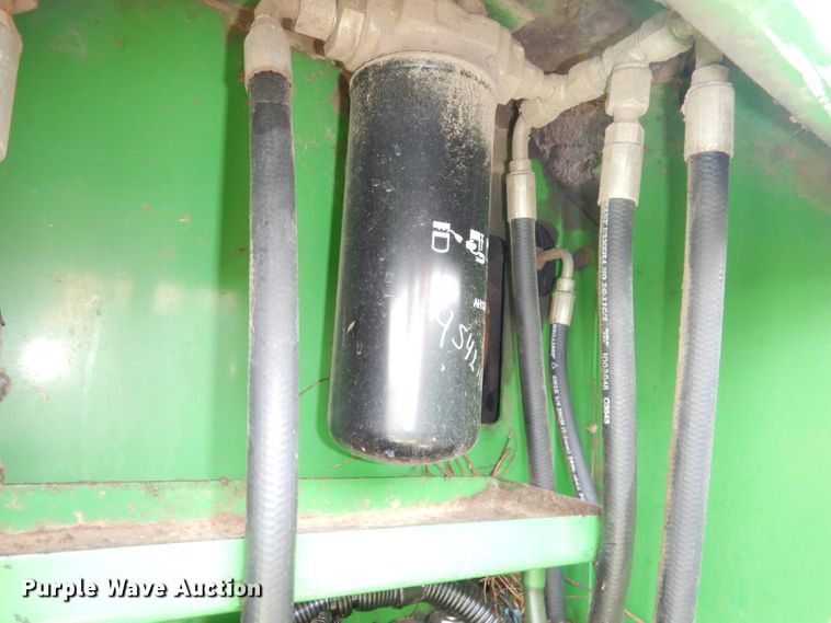 image for item IW9914 1998 John Deere 4890  windrower