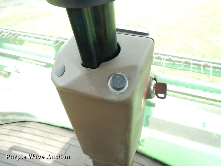 image for item IW9914 1998 John Deere 4890  windrower