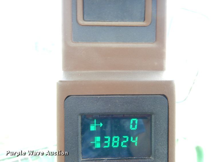 image for item IW9914 1998 John Deere 4890  windrower