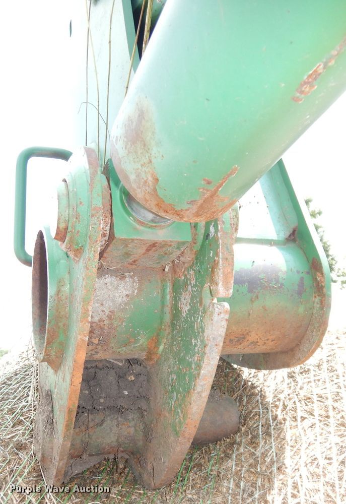 image for item IW9916 John Deere 741  loader