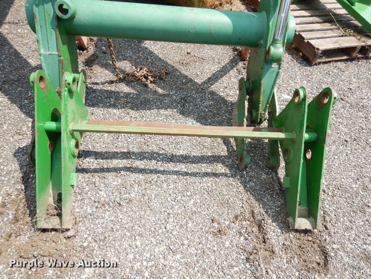 image for item IW9916 John Deere 741  loader