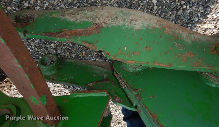 image for item IW9916 John Deere 741  loader