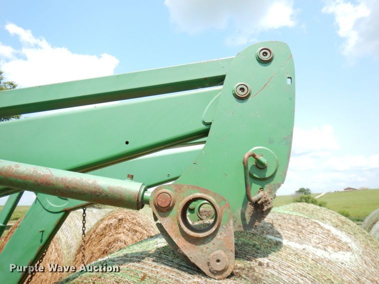 image for item IW9916 John Deere 741  loader