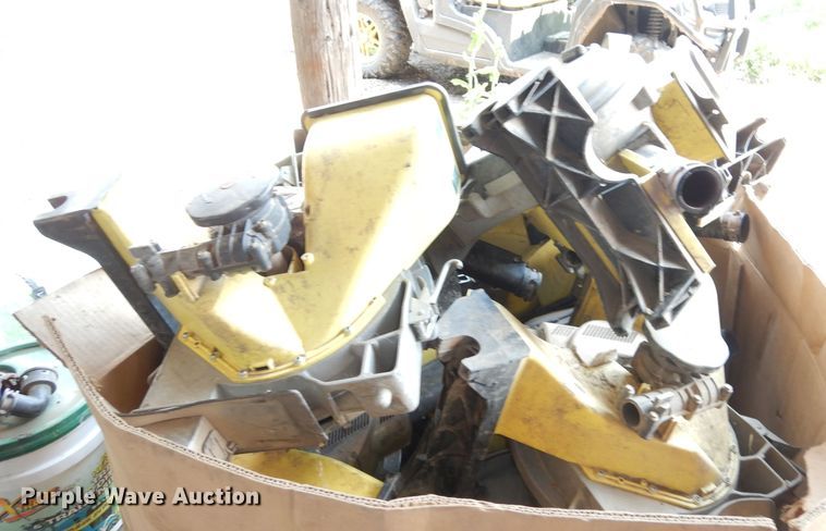 image for item IW9919 (16) Precision Planting eSet seed meters