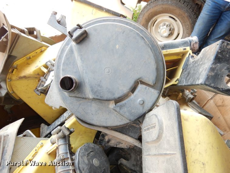 image for item IW9919 (16) Precision Planting eSet seed meters