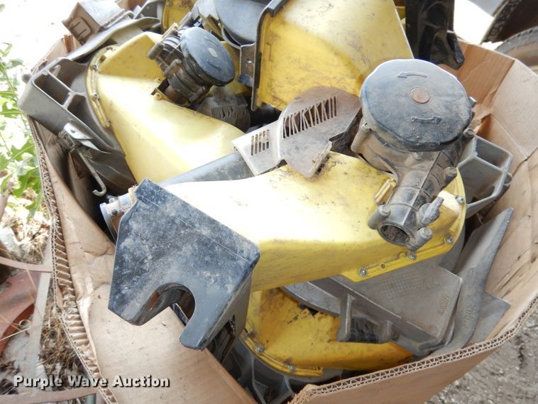 image for item IW9919 (16) Precision Planting eSet seed meters